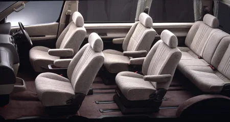 Toyota Granvia Q (VCH10W)