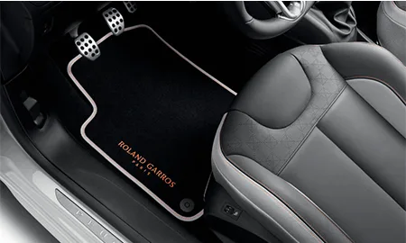 Peugeot 208 ROLAND GARROS (A9HM01)