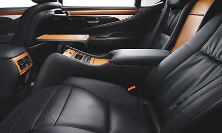 Lexus LS600H VERSION L (UVF45)