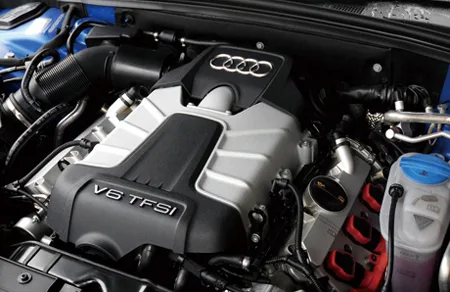 Audi S4 BASE GRADE (8KCAKF)