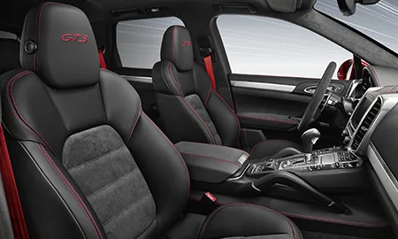 Porsche Cayenne GTS (92ACXZ)
