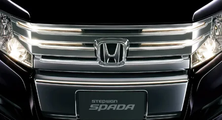 Honda Stepwagon Spada Z (RK6)
