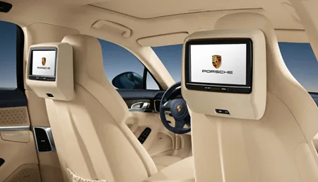 Porsche Panamera TURBO S (970M48TA)