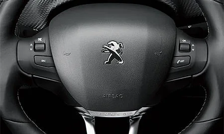 Peugeot 208 STYLE PLUS (A9HN01)