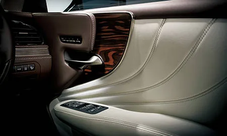 Lexus LS500 EXECUTIVE (VXFA55)