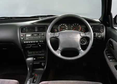 Toyota Corolla Touring Wagon G TOURING (AE100G)