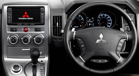 Mitsubishi Delica D5 G PREMIUM (CV5W)