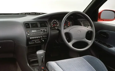 Toyota Sprinter XE (AE100)