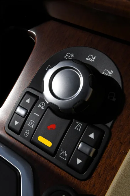 Land Rover Discovery 4 HSE (LA5N)