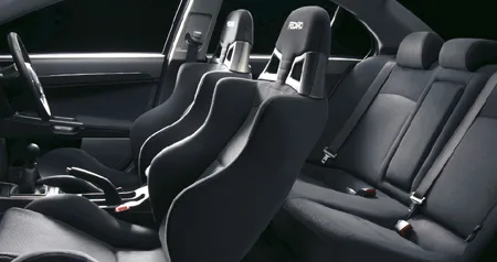 Mitsubishi Lancer RS EVOLUTION X (CZ4A)