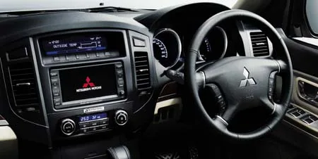 Mitsubishi Pajero LONG SUPER EXCEED (V97W)
