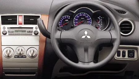Mitsubishi Colt 1.3E (Z21A)