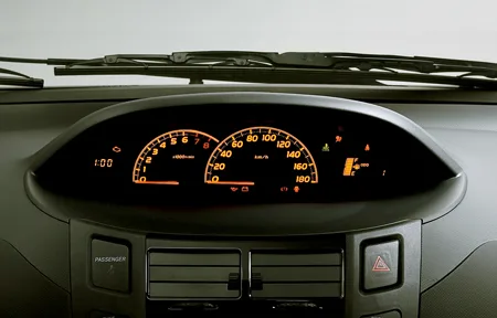Toyota Vitz F INTELLIGENT PACKAGE (KSP90)