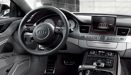 Audi S8 BASE GRADE (4HCGTF)
