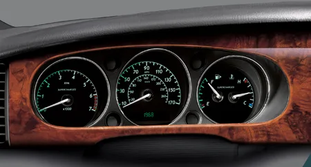 Jaguar XJ R (J72SB / J73TB / J82TB)