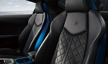 Audi TT Coupe FINAL EDITION (FVDNPF)