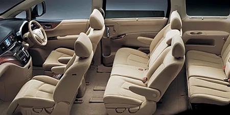 Nissan Elgrand 250XG (TNE52)