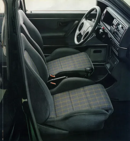 Volkswagen Golf GTI 16V (19MF / 19PL)