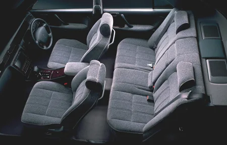 Toyota Crown SUPER SALOON EXTRA (GS151)