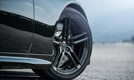 Lexus LC500H AVIATION (GWZ100)
