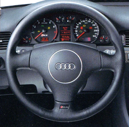 Audi RS6 BASE GRADE (4BBCYF)