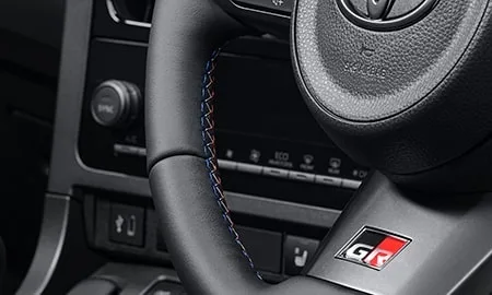Toyota GR Yaris RZ HIGH PERFORMANCE SEBASTIEN OGIER EDITION (GXPA16)