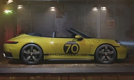 Porsche 911 SPIRIT 70 ()