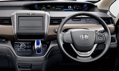 Honda Freed Plus Hybrid HYBRID B (GB7)