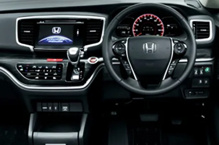 Honda Odyssey ABSOLUTE (RC1)