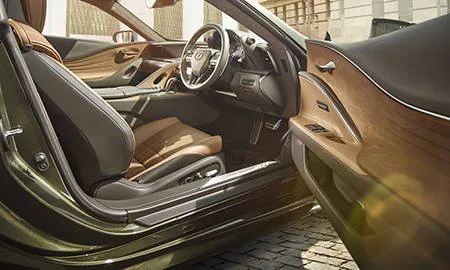 Lexus LC500H PATINA ELEGANCE (GWZ100)