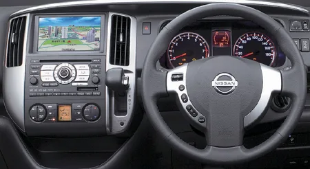 Nissan Serena HIGHWAY STAR (CNC25)
