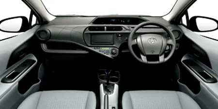 Toyota Aqua L (NHP10)