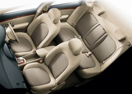 Nissan Bluebird Sylphy 15S (G11)