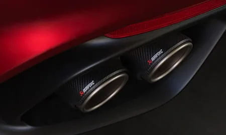 Alfa Romeo Giulia QUADRIFOGLIO COLLEZIONE (95220 / 95229)