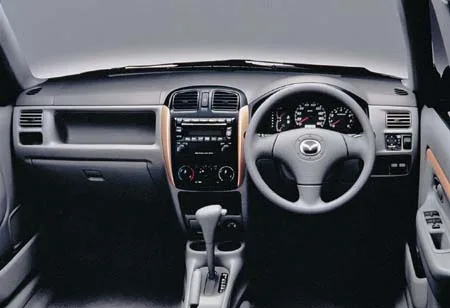 Mazda Demio PUREL (DW3W)