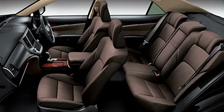 Toyota Crown Hybrid ROYAL SALOON G (AWS210)