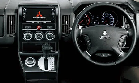 Mitsubishi Delica D5 D PREMIUM (CV1W)