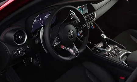 Alfa Romeo Giulia QUADRIFOGLIO COLLEZIONE (95220 / 95229)
