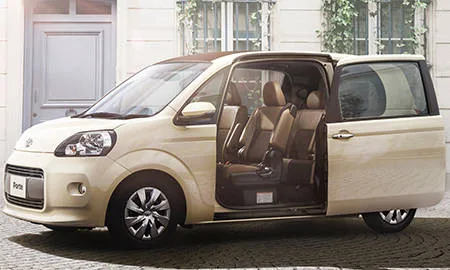 Toyota Porte F RAFFINE (NSP141)