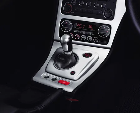 Alfa Romeo Alfa Spider 2.2 JTS SELESPEED (93922S / 93932S)