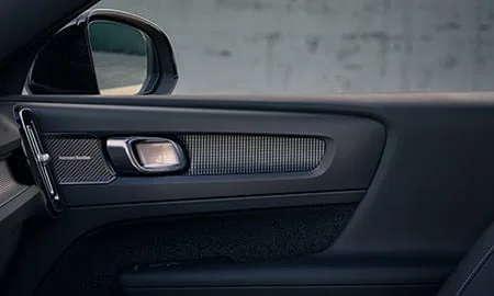 Volvo XC40 PLUS B4 AWD (XB420TXCM2)