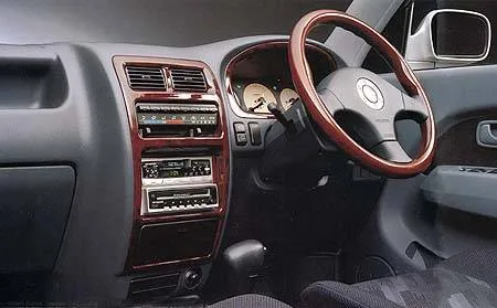 Daihatsu Pyzar CL AERO VERSION (G301G)