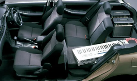 Toyota Corolla Runx Z AERO TOURER (ZZE123)