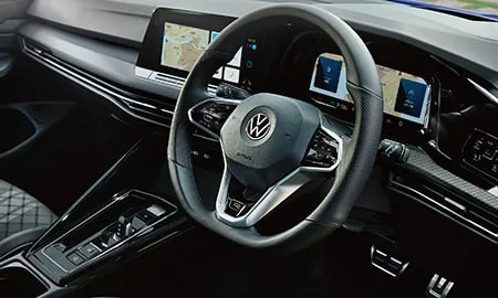 Volkswagen Golf TDI R LINE PLATINUM EDITION (CDDTT)