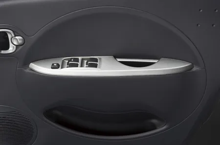 Mitsubishi Imiev BASE GRADE (HA3W)