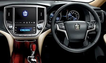 Toyota Crown Hybrid ROYAL SALOON G (AWS210)