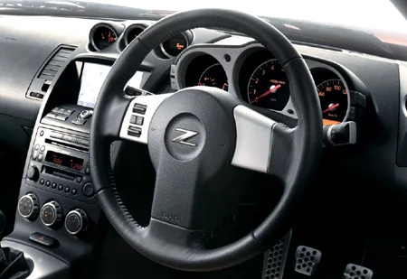 Nissan Fairlady Z VERSION S (Z33)