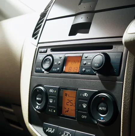 Nissan Lafesta HIGHWAY STAR (B30)