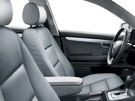 Audi A4 2.0TFSI QUATTRO ATTRACTION (8EBFB / 8EBWEF)