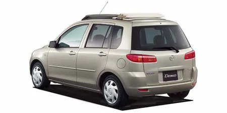Mazda Demio CASUAL (DY3W)